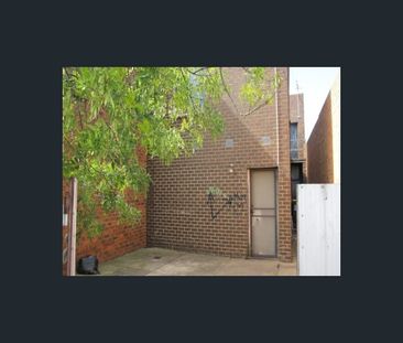 Rear/25 Alfrieda Street, St Albans, Vic 3021 - Photo 2
