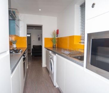 1 bedroom in a house share to rent - Photo 6