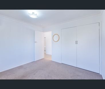 16 Jarmo Crescent, Southport, Qld 4215 - Photo 5