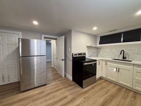 $1,499 / 1 br / 1 ba / 95 Cardinal Dr, LOWER - Photo 4