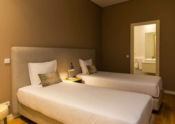 Mieszkanie na wynajem - 108 m² - 2 pokoje Porto Porto