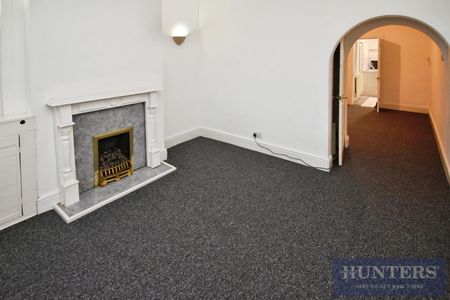 2 bedroom House To Let Total Size: 937 SQ FT - Photo 2
