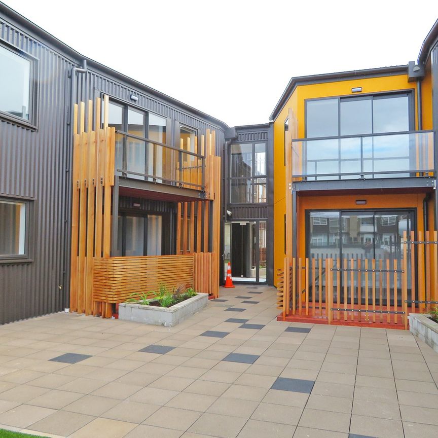 THE FIREMAN'S APARTMENTS - STUDIO APARTMENT - Photo 1