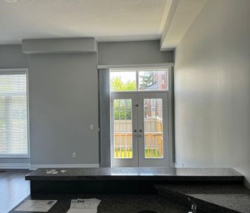 For Lease - 80 Hollowgrove Boulevard, Brampton, Ontario - Photo 6