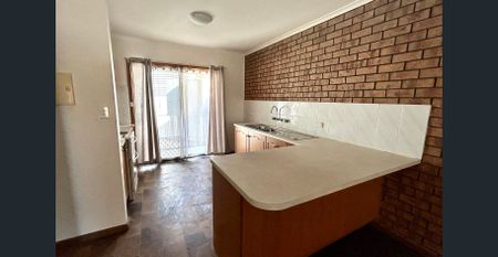 Town Centre Unit - Photo 3