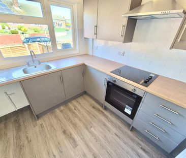 3 bedroom semi-detached house to rent - Photo 5