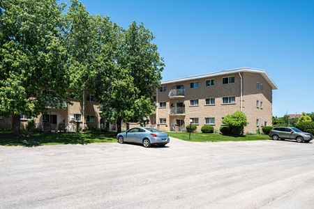 Two Bedroom Apartment - Photo 3