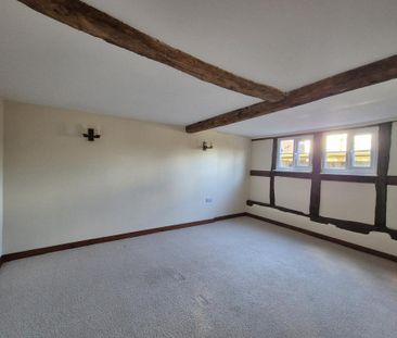 4 bedroom semi-detached house to rent - Photo 6