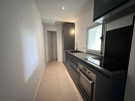 Location Appartement 1 pièce 48m² MONTPELLIER 34000 - Photo 2