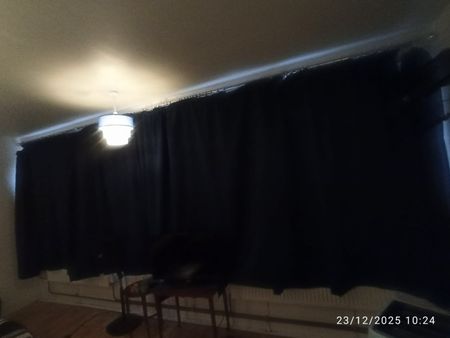 Room in a Shared House, Woolwich Church Street, SE18 - Photo 2