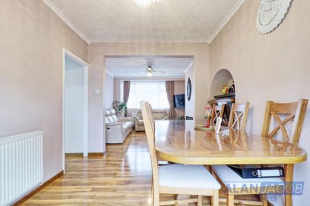 3 bedroom terraced house to rent - Photo 4