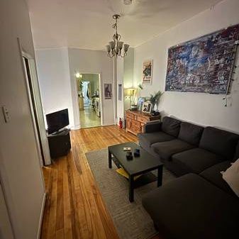 1 bed 1 bath in Plateau Mont Royal! - Photo 1