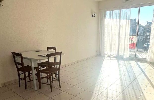 Location Appartement 2 pièces 49m² LES SABLES D OLONNE 85100 - Photo 1