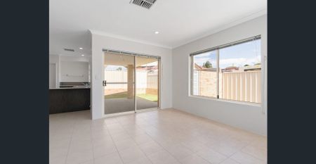 Modern semi-furnished house in a conveniently located quiet pocket - Photo 3