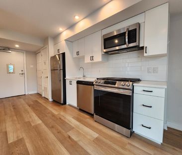 689 Churchill Avenue North - 104 - Photo 1