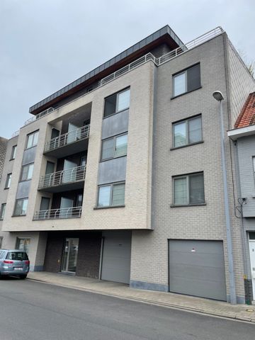 ruim instapklaar twee slaapkamer appartement met groot zongericht terras & gelijkvloerse garage - Photo 3