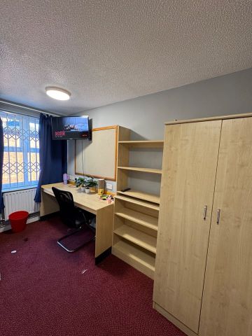 Room in a Shared House, St. Margaret Road, CV1 - Photo 4