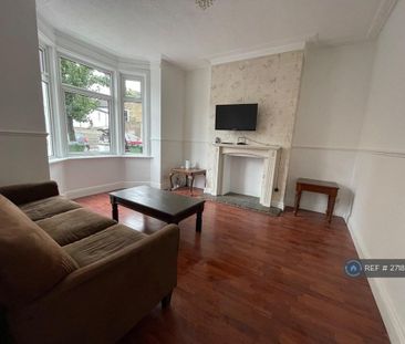 4 bedroom terraced house to rent - Photo 1