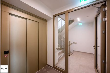 Wohnen in belebter & beliebter Lage (nähe U3/U6/Mariahilfer Straße)! Jetzt sonnige Erstbezugswohnung mit Freifläche mieten! - Photo 3