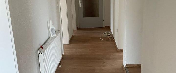 Schöne 4-Zimmer Wohnung in ruhiger Wohnlage in Teublitz - Foto 1