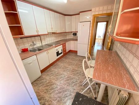 Calle de Graena, Madrid, Community of Madrid 28041 - Photo 2