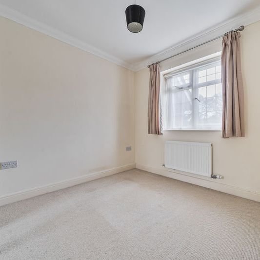 Quarry Hill, Godalming - 3 bedrooms Property for lettings - Seymours - Photo 1