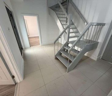 Cyncoed Crescent, Cyncoed, CF23 - Photo 5