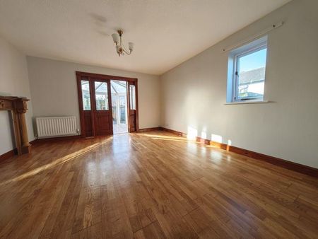 2 bedroom end of terrace house to rent - Photo 2