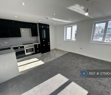 2 bedroom maisonette to rent - Photo 2