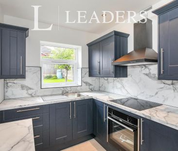 3 bedroom semi-detached house to rent - Photo 6