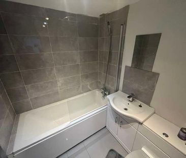 One Bedroom, First Floor, Rothesay Road &#; Luton, LU1 - Photo 3