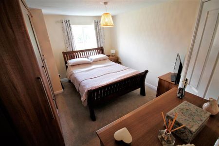 3 bedroom detached house to rent - Photo 2