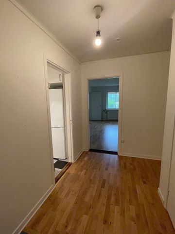 Bruksgatan, Tobo - Photo 4