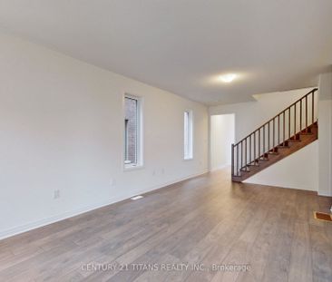 Detached Home For Lease | S7386894 - Photo 6