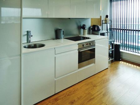 2 bedroom apartment to rent - Photo 5
