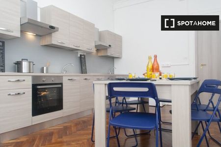 turin, Piedmont 10143 - Photo 5