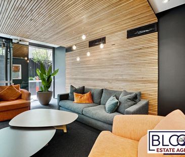 2-Bedroom Apartment in Prime Toorak Road Location, South Yarra - Photo 1