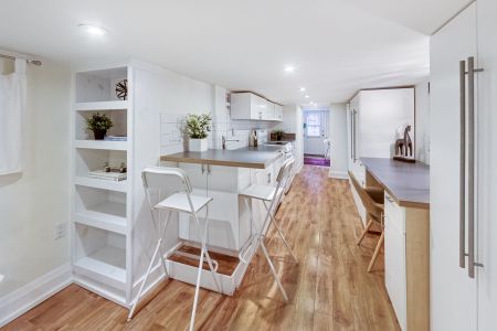 For Lease - 6 King Edward Avenue Unit# Lower, Toronto, Ontario - Photo 4