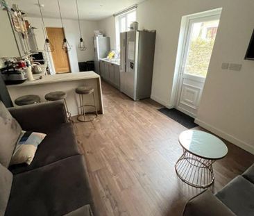 8 bedroom house share to rent - Photo 2