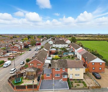 4 bedroom semi-detached house to rent - Photo 5