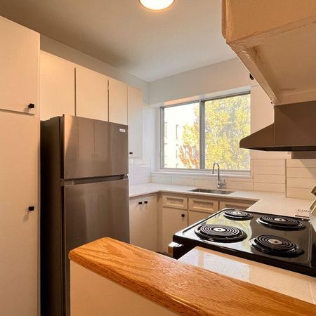 3.5 chauffé à St-Lambert avec piscine sur le toit - Photo 3