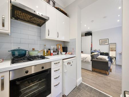 Studio to rent - Photo 5