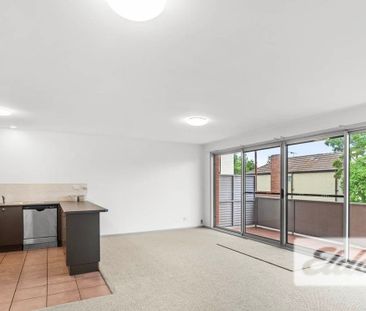 Inner City Life - Photo 1