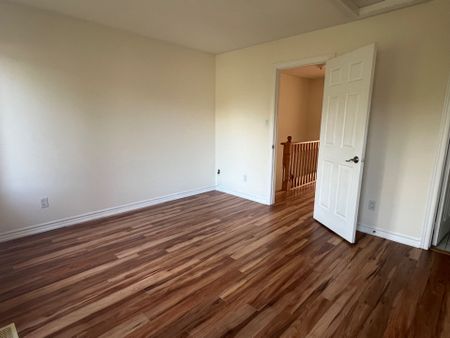 For Lease - 20 Leitchcroft Crescent, Markham, Ontario - Photo 4