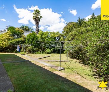 2 Bedroom unit (upstairs) in Glen Eden - Photo 5