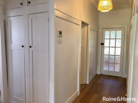 STROLL TO NOWRA CBD - Photo 3