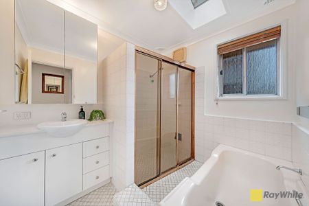 Great Family Residence - Photo 5