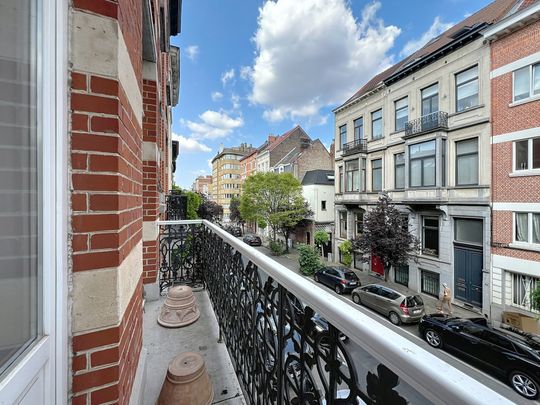 Flat - for rent - Photo 1