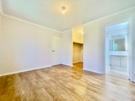 Available Now! Light-Filled Villa with Private Courtyard, Covered Patio & Garage - Photo 3