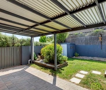 Beautiful three-bedroom home in Banks - Photo 2